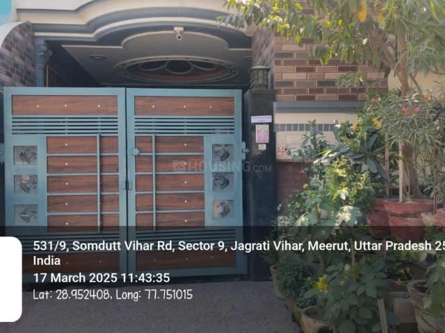 7 BHK Independent House in Jagrati Vihar for rent Meerut. The reference number is 17080405