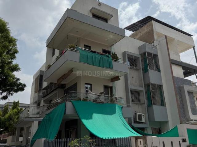 7 BHK Independent House in Maninagar for resale Ahmedabad. The reference number is 20978642