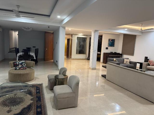 7 BHK Independent House in New Friends Colony for resale New Delhi. The reference number is 18887764