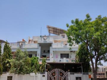 7 BHK Independent House in Nikol for resale Ahmedabad. The reference number is 20362854