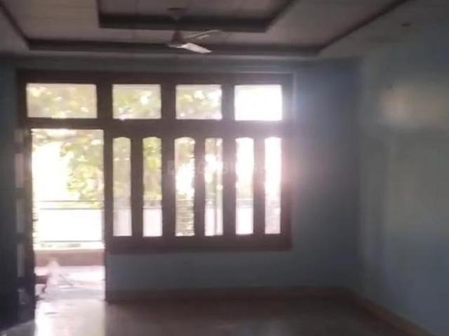 7 BHK Independent House in Omega II for rent Greater Noida. The reference number is 20956400