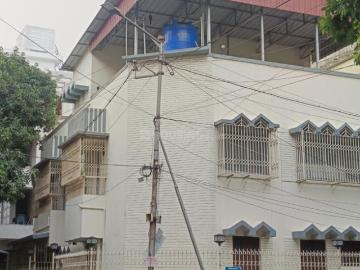 7 BHK Independent House in Paikpara for resale Kolkata. The reference number is 20448410