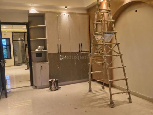7 BHK Independent House in Sector 100 for resale Noida. The reference number is 21184289