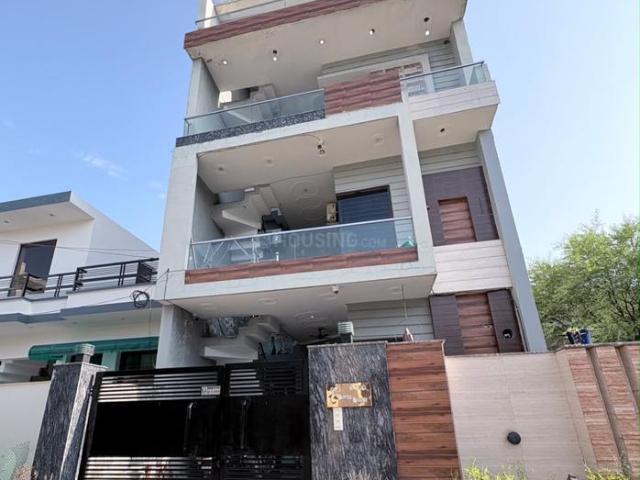 7 BHK Independent House in Sector 127 for resale Mohali. The reference number is 21017426