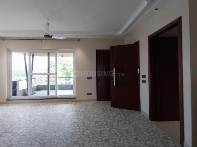 7 BHK Independent House in Sector 18 for resale Chandigarh. The reference number is 19836231