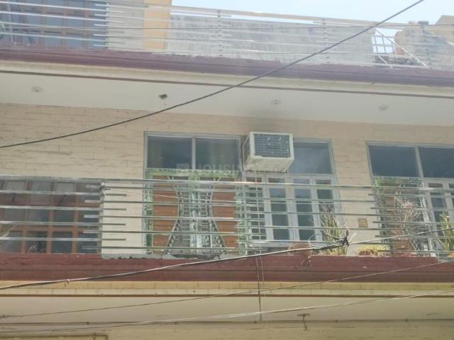 7 BHK Independent House in Sector 33 for resale Noida. The reference number is 20399404