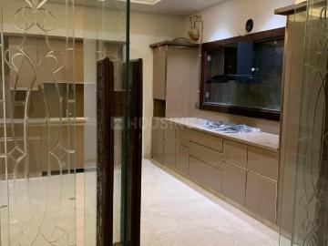 7 BHK Independent House in Sector 36 for resale Noida. The reference number is 20102740