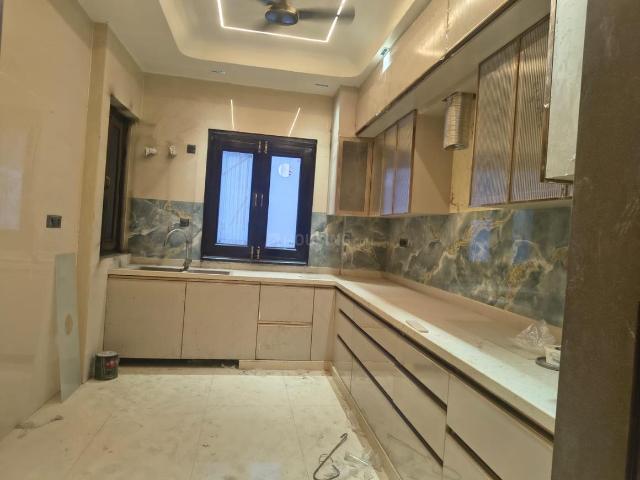7 BHK Independent House in Sector 41 for resale Noida. The reference number is 20102594
