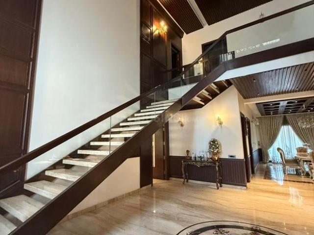 7 BHK Independent House in Sector 71 for resale Mohali. The reference number is 20683035