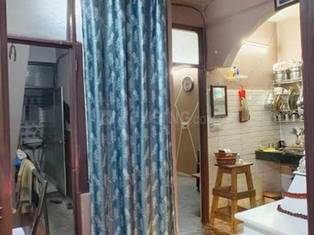 7 BHK Independent House in Shahdara for resale New Delhi. The reference number is 21245568