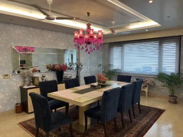 7 BHK Independent House in Sukhdev Vihar for resale New Delhi. The reference number is 19864792