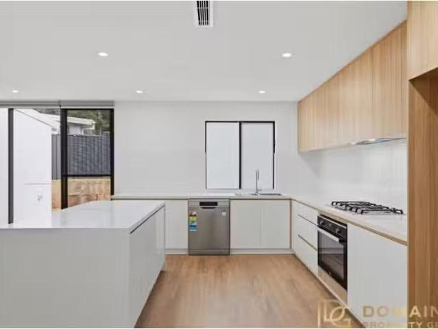 7 Blackwood Close, Narara House for rent Listed by Madeleine.