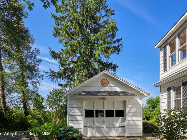 7 Blum Road
