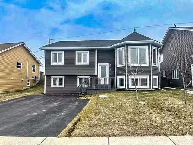7 Blue Jay Place, Paradise, NL, A1L 0Y9 investment for sale.