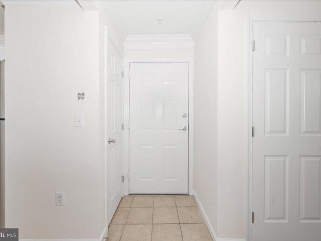 7 Booth Street # 406