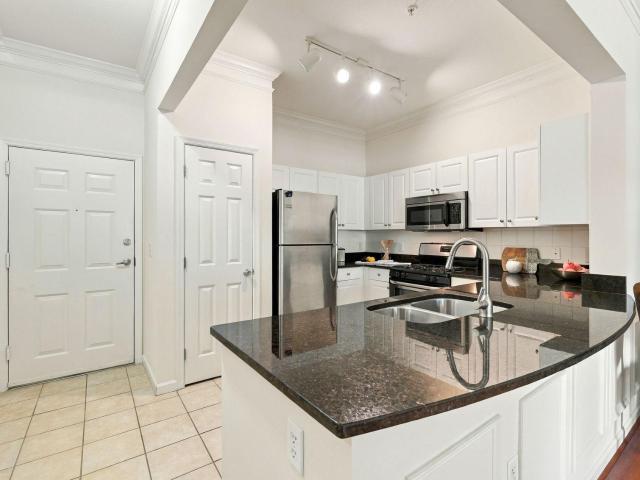7 Booth Street Unit# 110, Gaithersburg, US, MD