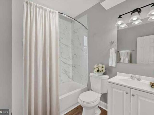 7 BR in Baltimore
