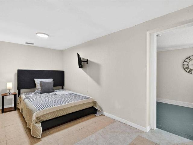 7 BR in Fort Myers