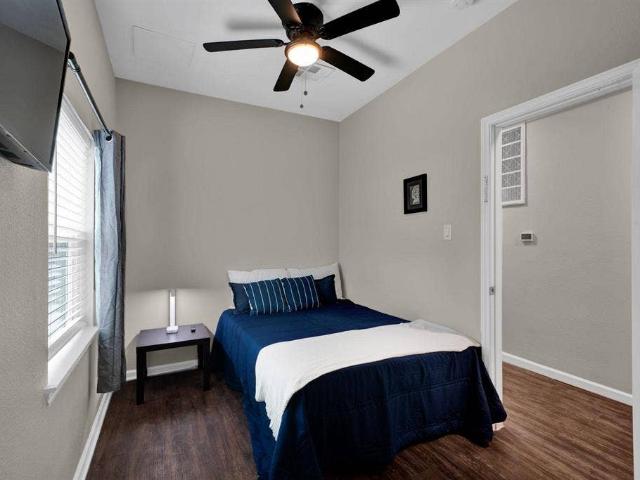 7 BR in Houston