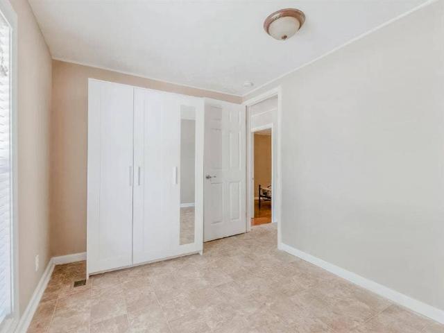 8 BR in Lilburn