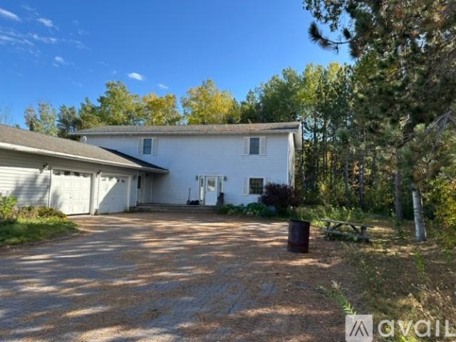 7 BR, 2.5 BA Apartment 47346 Stratton Avenue, Atlantic Mine, MI 49905