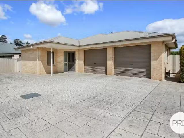7 Bruno Place, LAVINGTON House for rent Listed by Residential.