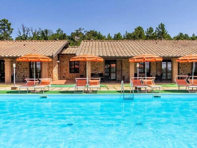 7 Camere da Letto Immobile Toscana In Vendita A11149. 404m² Massa Marittima