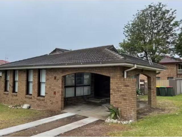 7 Captain Cook Drive, Barrack Heights House for rent Listed b.