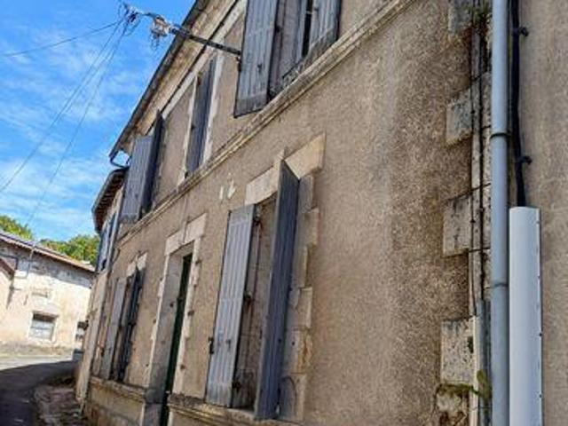7 chambres, Chalais Poitou 16210 100777773