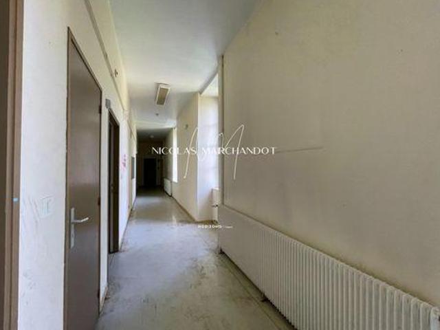 7 chambres, Rodez Midi 12000 LS102556740