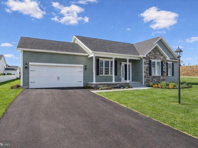 7 Chickadee Ct, Unit C4, Gettysburg, PA 17325 | MLS #PAAD2022