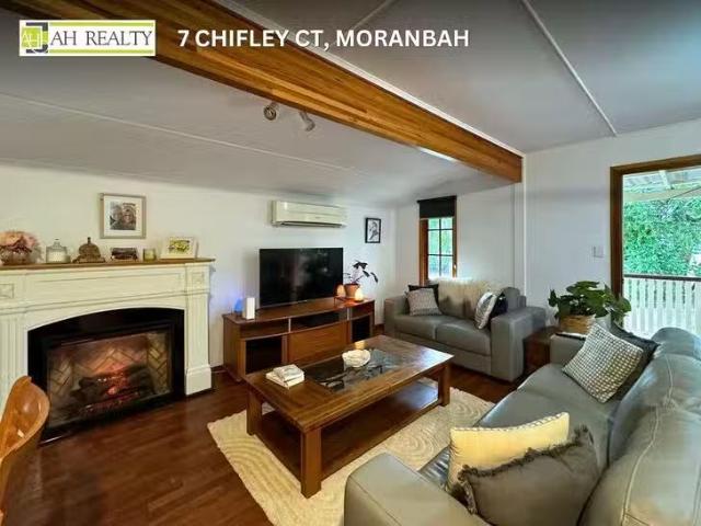 7 Chifley Court, Moranbah, QLD 4744