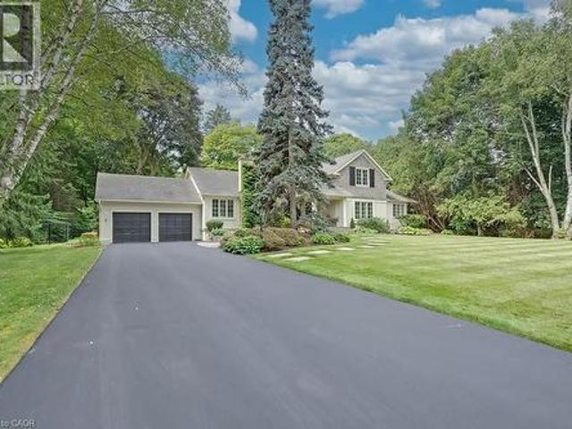 7 Colonial Crescent, Oakville, ON, L6J 4K8 house for sale | Listing ID 40833 | Royal LePage
