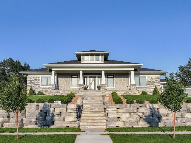 7 Crestview Dr, Kearney, NE
