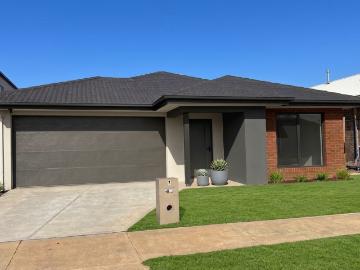 7 Crowd Road, Tarneit VIC 3029 House For Rent | Domain