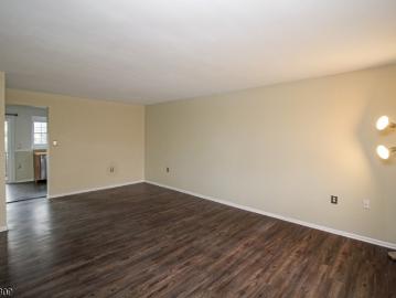 7 Duck Hawk Ct