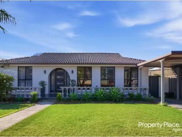 7 Dunstan Avenue, Milperra House for rent Listed by Jacob Ard.