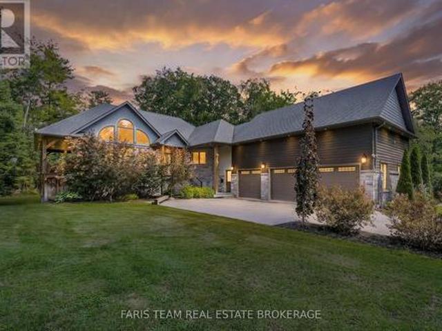 7 Duquette Court, Tiny, ON, L9M 0H3 house for sale | Listing ID S13648 | Royal LePage