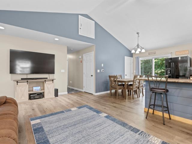 7 Dalton Drive