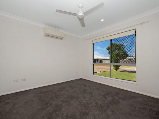 7 Daydream Cct, Burdell