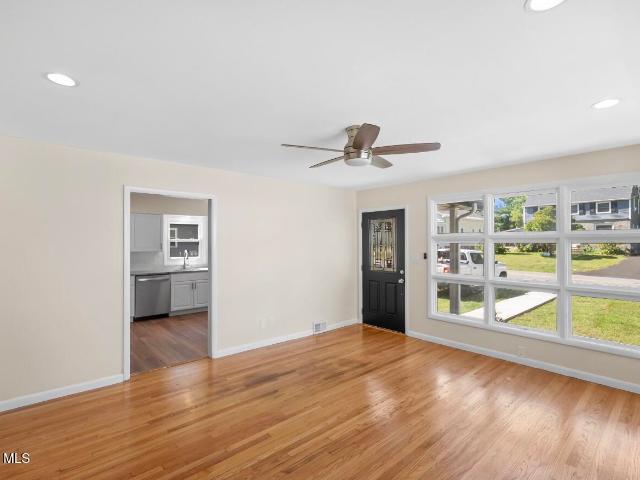 7 Delafield Drive