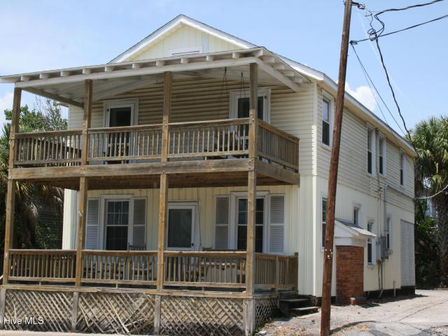 7 E Columbia Street E