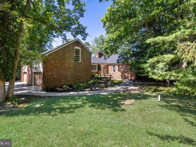 7 E Centennial Drive