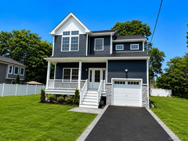 7 Edgewater Drive