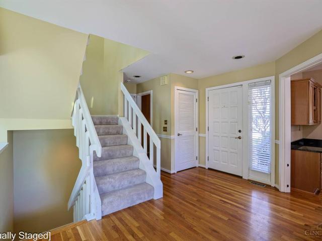 7 Falling Brook Lane