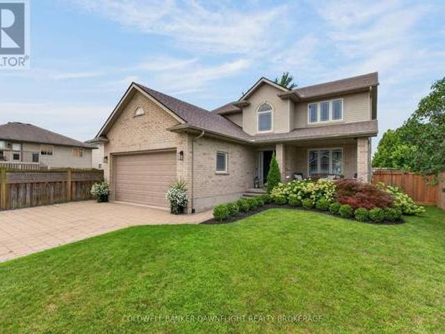 7 Finch Street, North Middlesex Ailsa Craig, ON, N0M 1A0 house for sale | Listing ID X13677 | Royal LePage