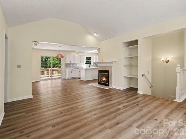 7 Firestone Court