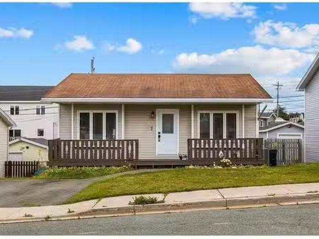 7 Flamingo Street, Paradise, NL, A1L 2A5 house for sale Lis.