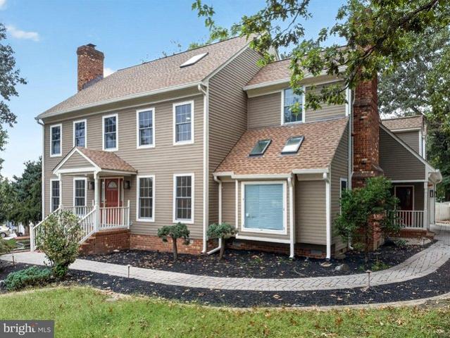 7 Foxhall Cir, Fredericksburg, VA 22407
