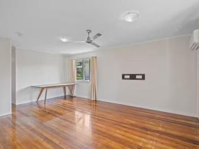 7 Frederick Street, WOODRIDGE, QLD 4114 House for Rent